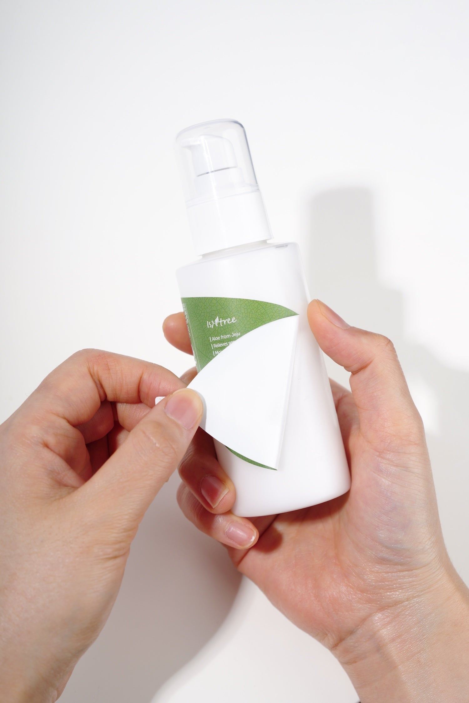 [Isntree] Emulsión calmante de aloe 120 ml