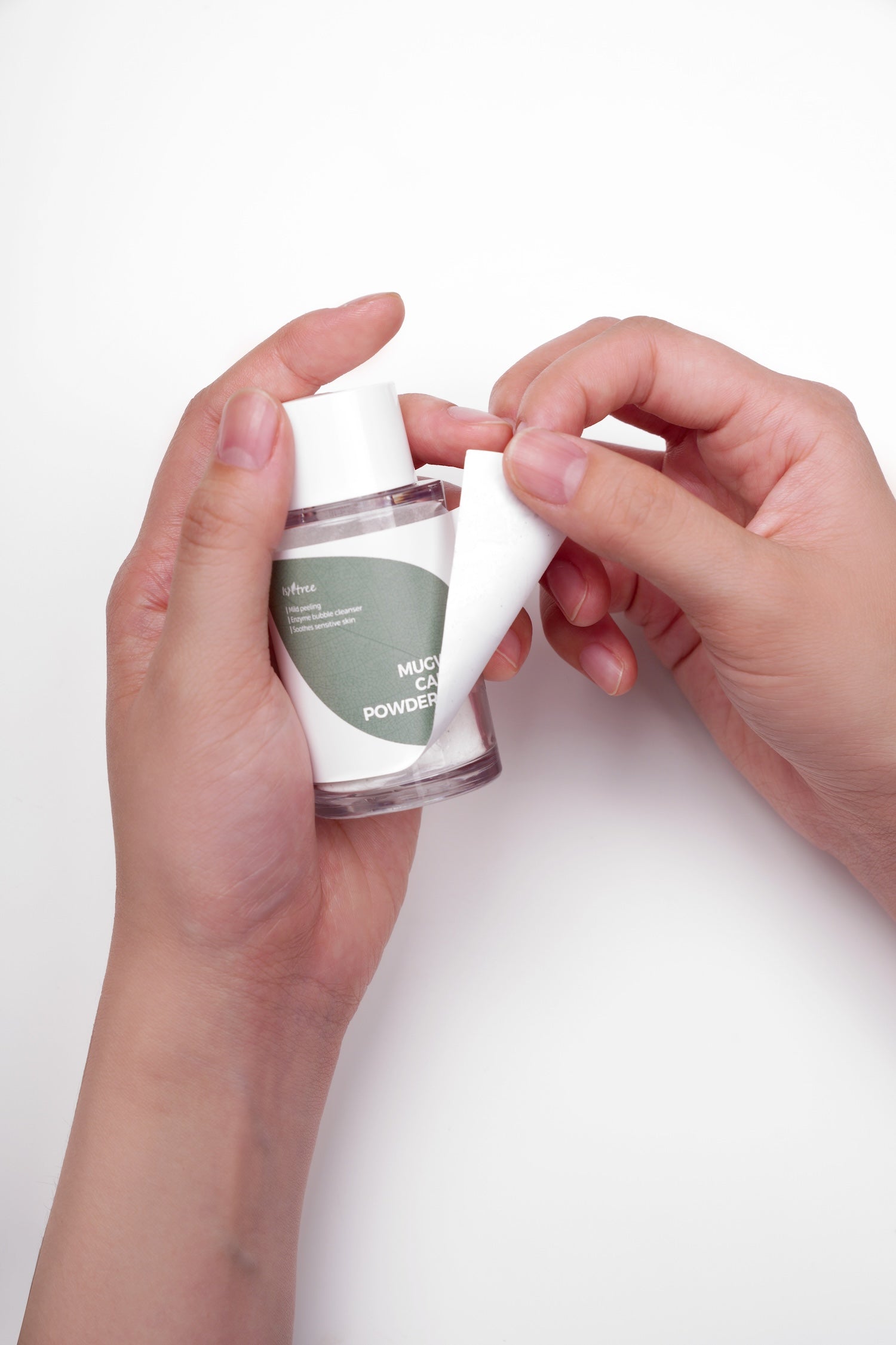 [Isntree] Jabón en polvo calmante de artemisa 15 g