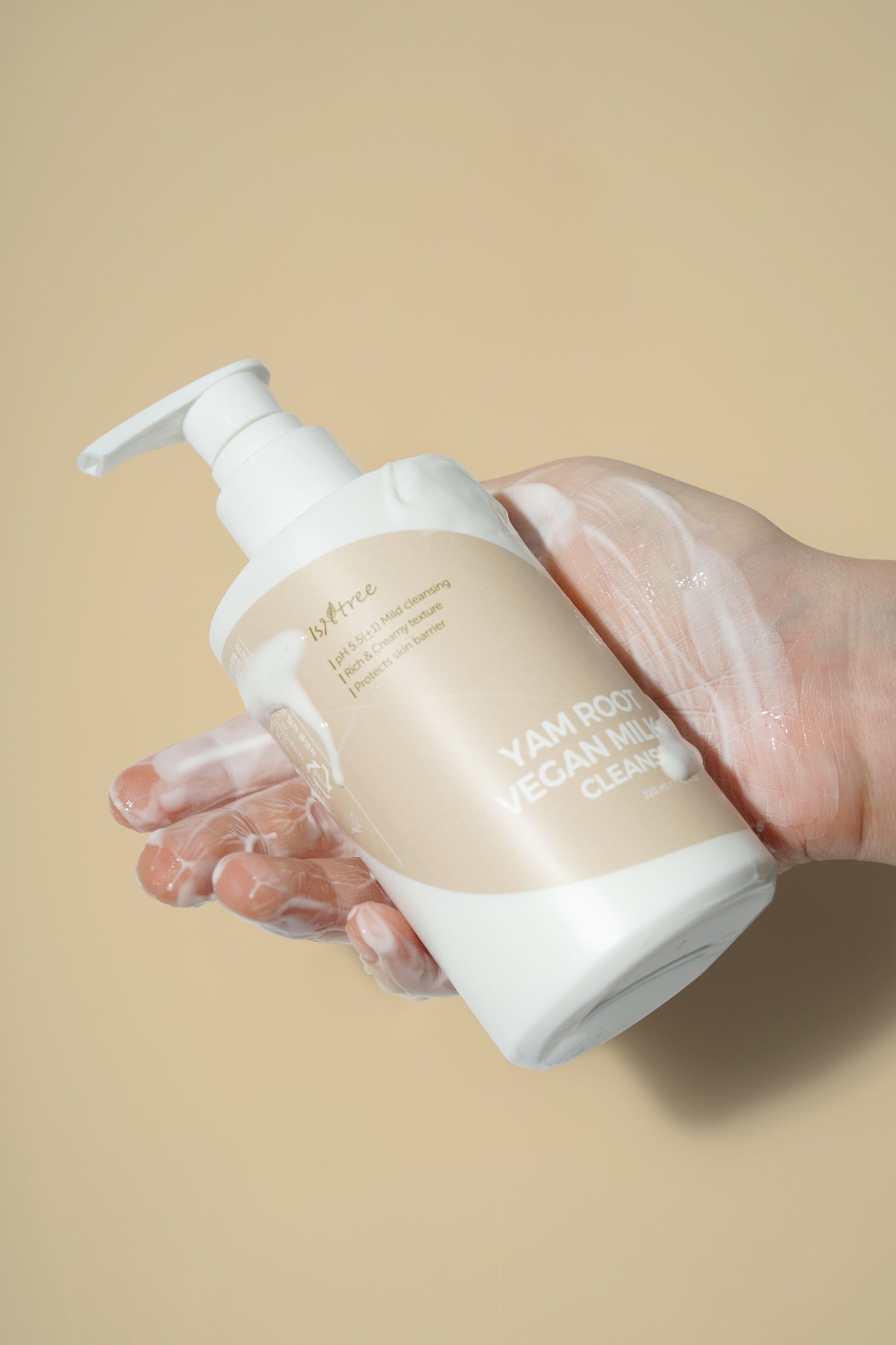 [Isntree] Leche limpiadora vegana de raíz de ñame 220 ml