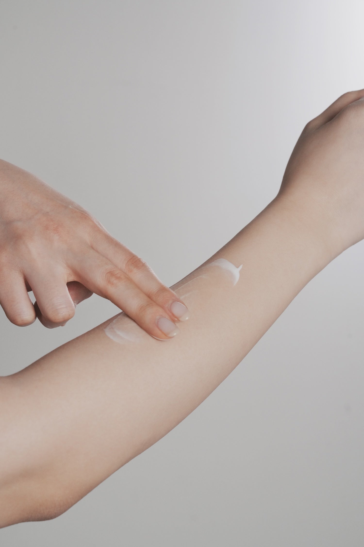 [Isntree] Crema solar fluida Onion Fresh 50 ml