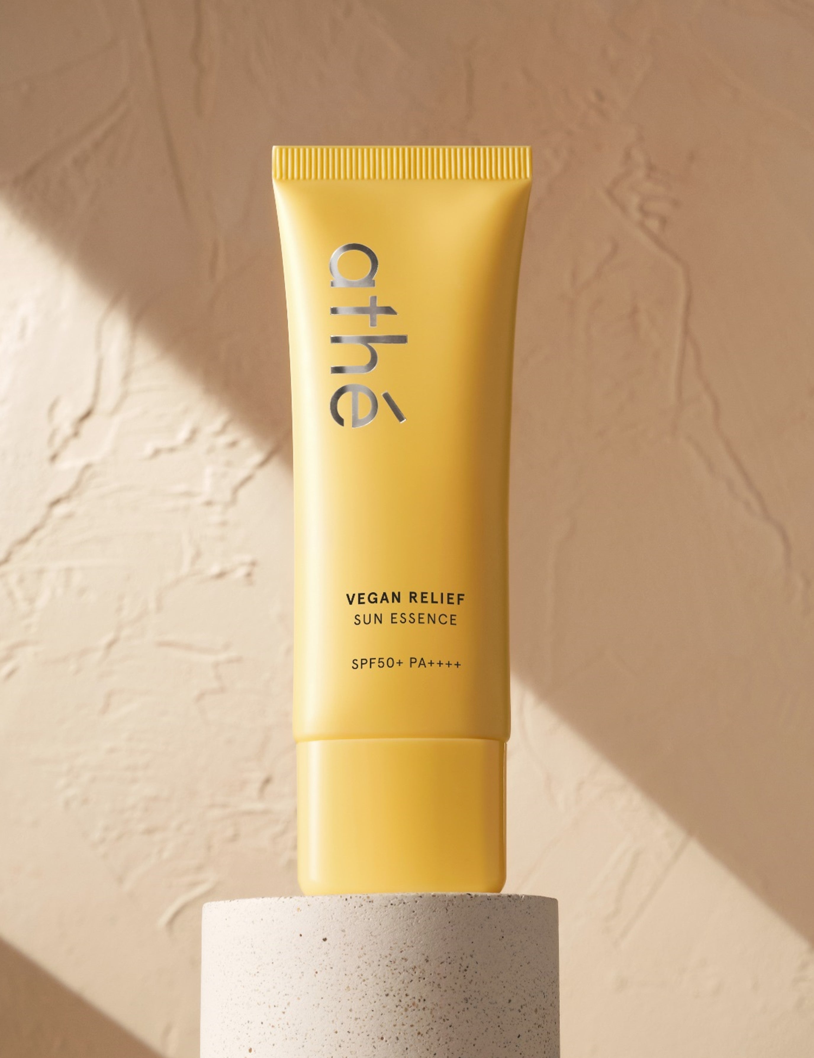 [athé] Vegan Relief Sun Essence SPF50+ PA++++ 40ml